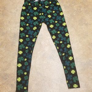 St. Patrick's Day leggings size Medium